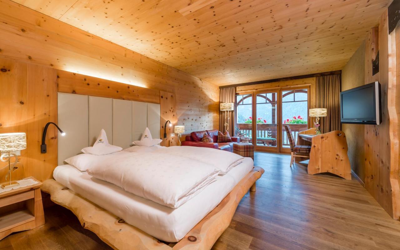 Naturhotel Luesnerhof Luson Esterno foto